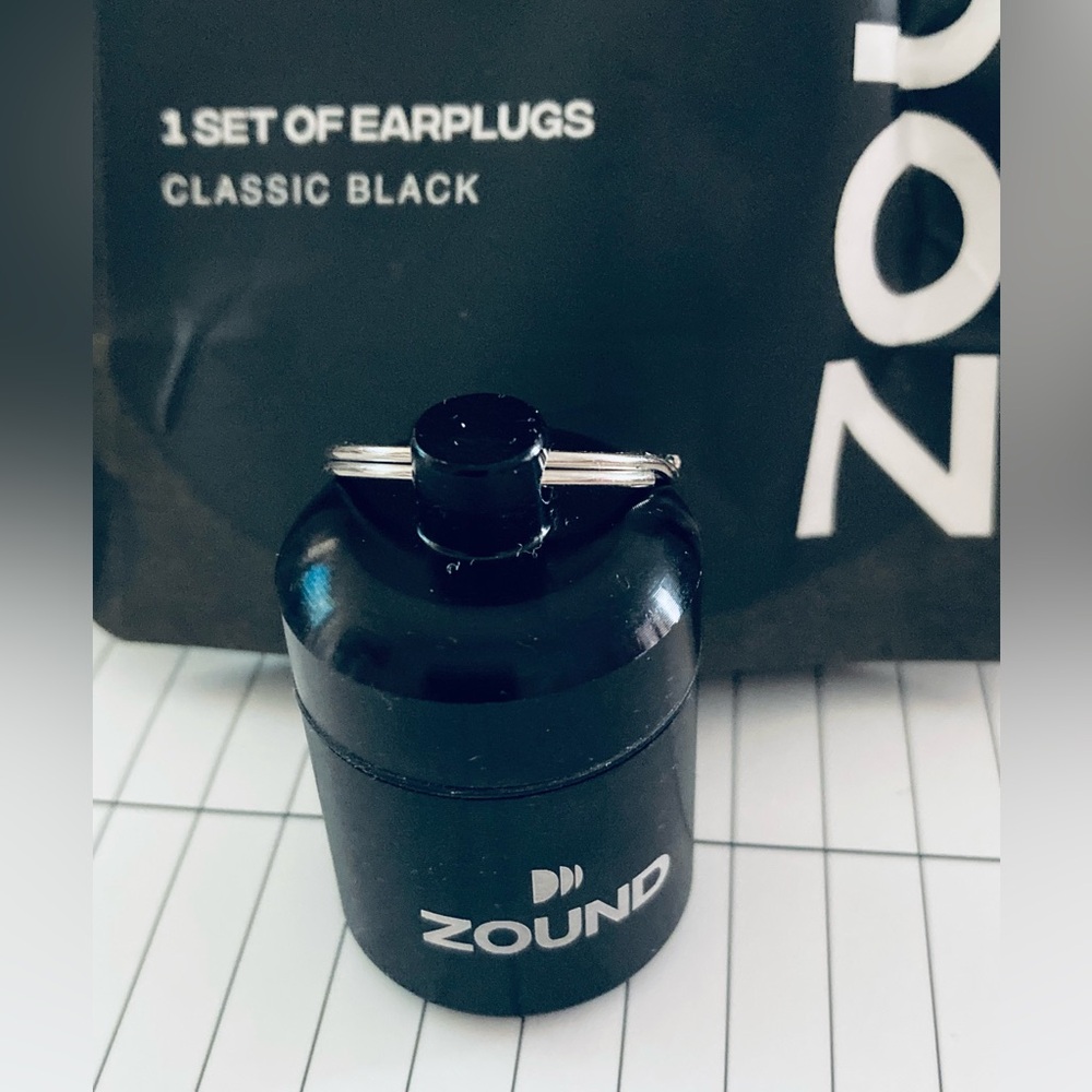ZOUND Earplugs - 1 Set - Classic Black with Case